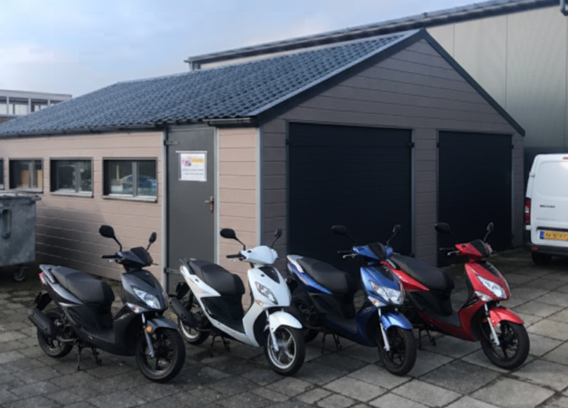 werkplaats garage Sym scooter reparatie Bromfix in Berkel en Rodenrijs