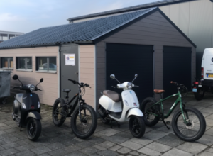 werkplaats reparatie la souris scooter en fatbike bij Bromfix in Lansingerland